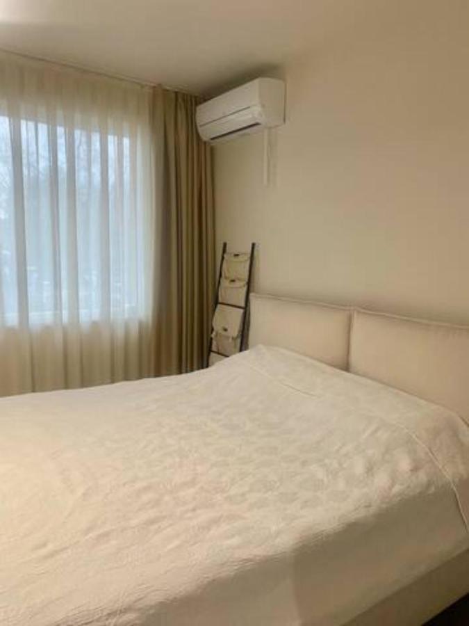 New Luxury Furnished Apartment - Beach, Varna Center & Fast Wi-Fi Kültér fotó