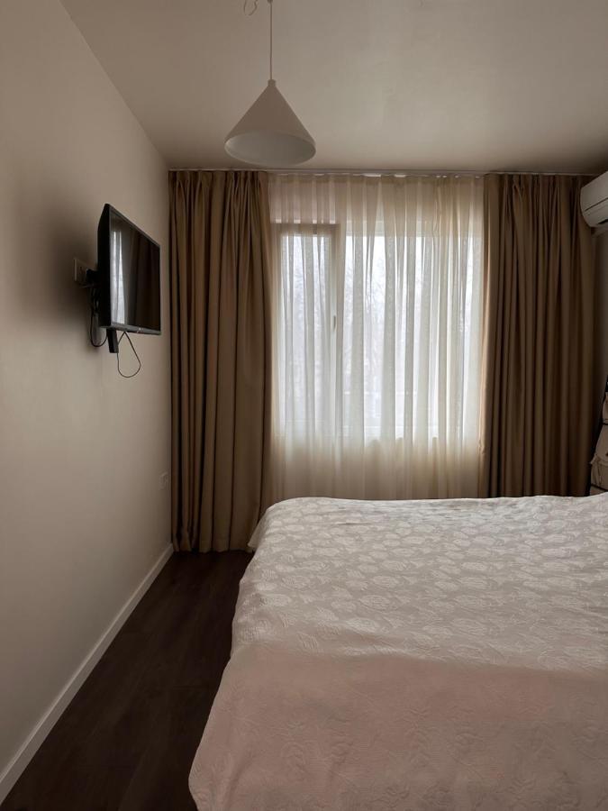 New Luxury Furnished Apartment - Beach, Varna Center & Fast Wi-Fi Kültér fotó
