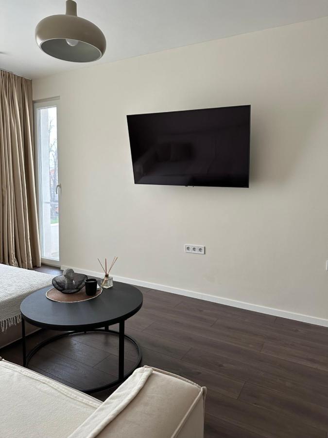 New Luxury Furnished Apartment - Beach, Varna Center & Fast Wi-Fi Kültér fotó