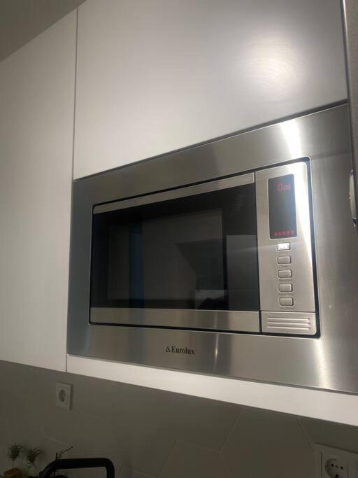 New Luxury Furnished Apartment - Beach, Varna Center & Fast Wi-Fi Kültér fotó